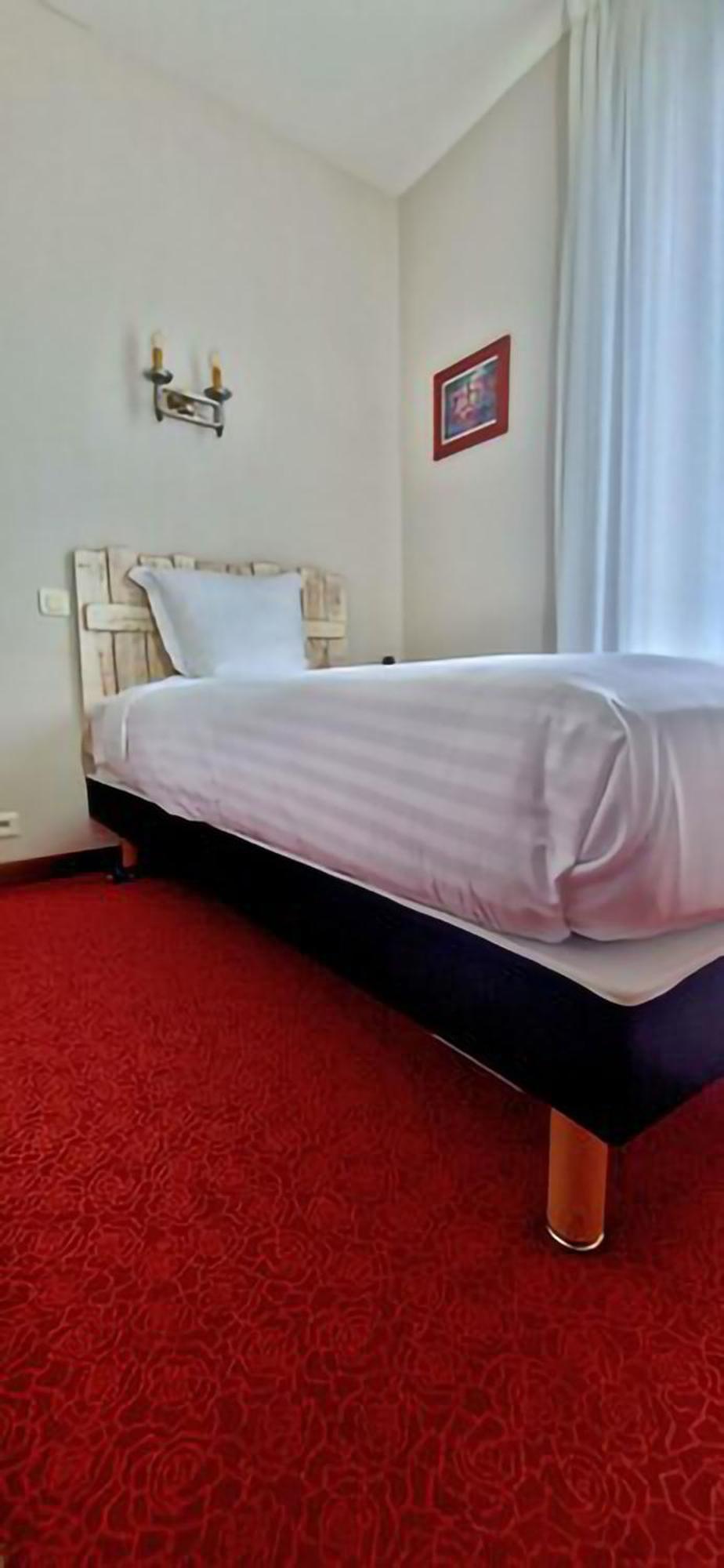 Brit Hotel Essentiel Pontivy Robic מראה חיצוני תמונה